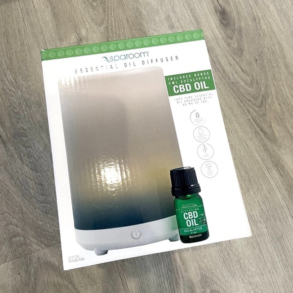 SpaRoom Aurora Diffuser With 5 mL Eucalyptus CBD - Picture 2 of 4